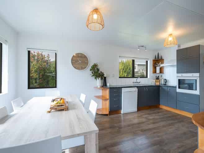 8 Challies Way, Richmond