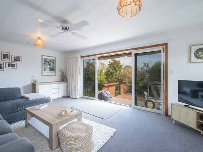 8 Challies Way, Richmond