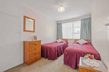 38 Frensham Crescent, Woolston