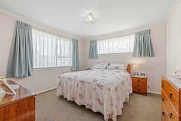 38 Frensham Crescent, Woolston
