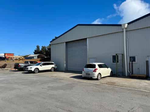 Clear span warehouse