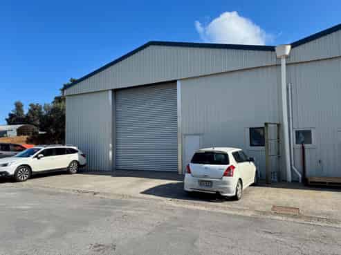 Clear span warehouse