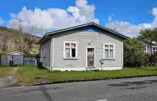 688 Taylorville Road, Taylorville