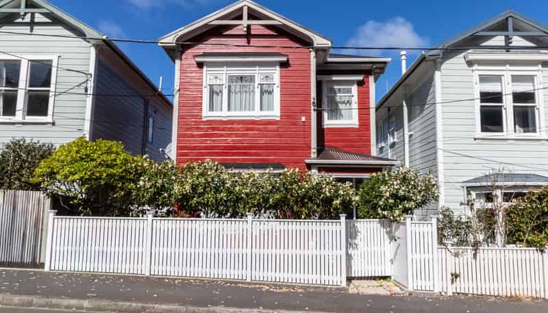 10/B (down Burnell Avenue, Thorndon