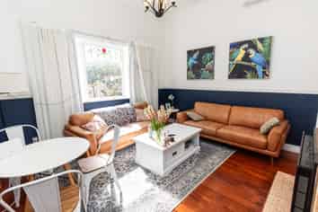 10/B (down Burnell Avenue, Thorndon