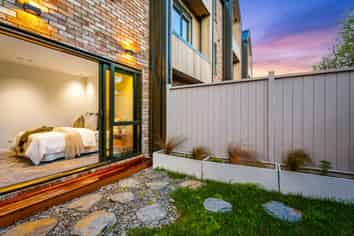 8/282 Point Chevalier Road, Point Chevalier