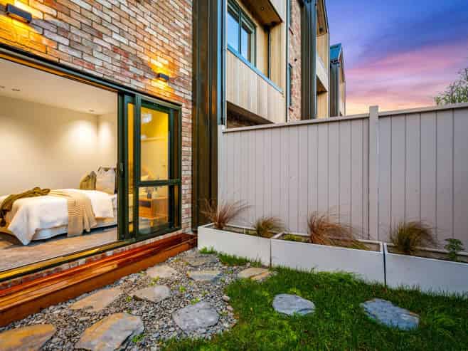 8/282 Point Chevalier Road, Point Chevalier
