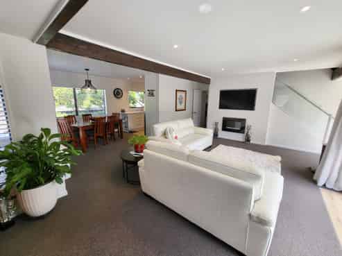 54 Power Road, Karoro