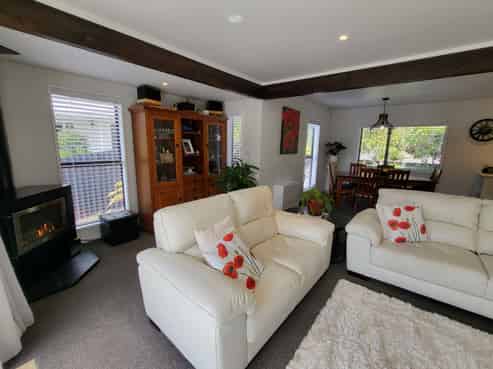 54 Power Road, Karoro