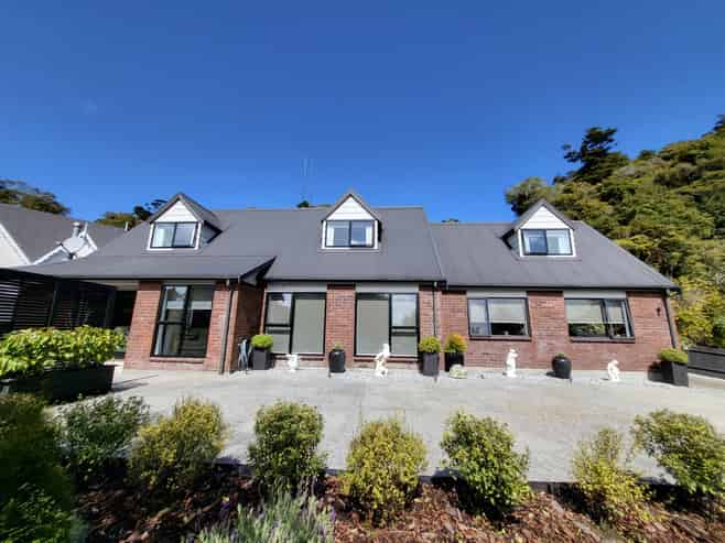 54 Power Road, Karoro