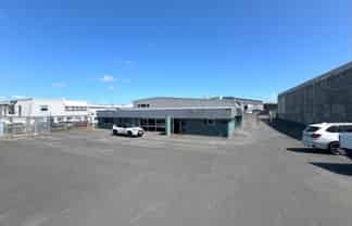 1,600sqm Penrose Yard + Warehouse