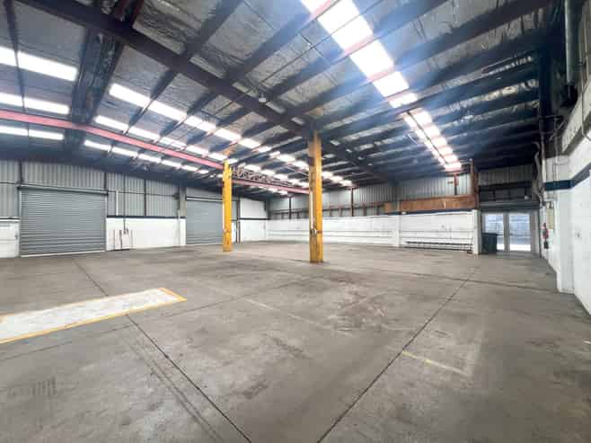 1,600sqm Penrose Yard + Warehouse