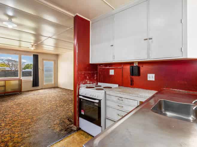 3085 State Highway 1, Riverlands