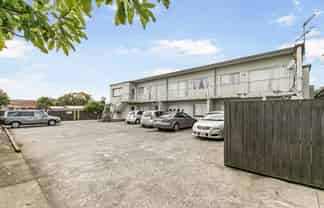 4/328 Ellerslie-Panmure Highway, Mount Wellington