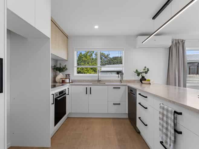 15A Doncaster Drive, Papamoa Beach