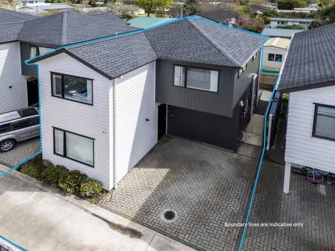 54C Chilcott Road, Henderson