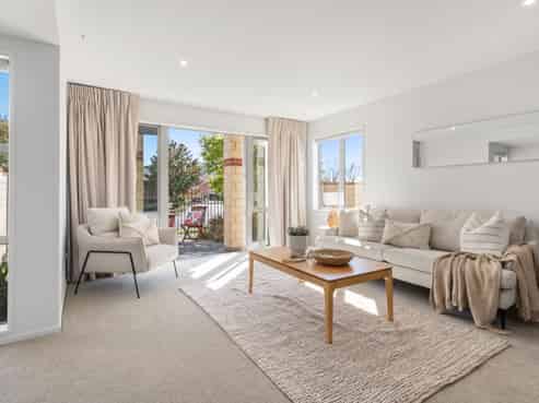 2 Waterford Avenue, Northwood