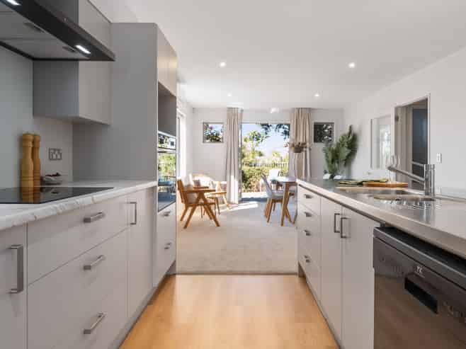 2 Waterford Avenue, Northwood