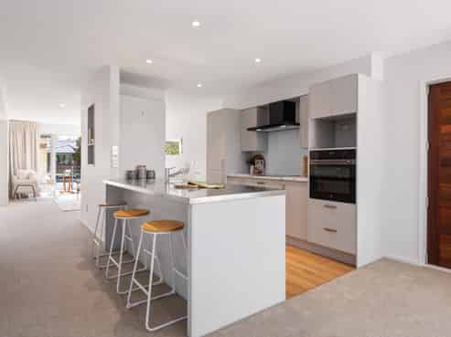 2 Waterford Avenue, Northwood