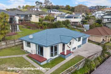 16A Lowburn Place, Clover Park