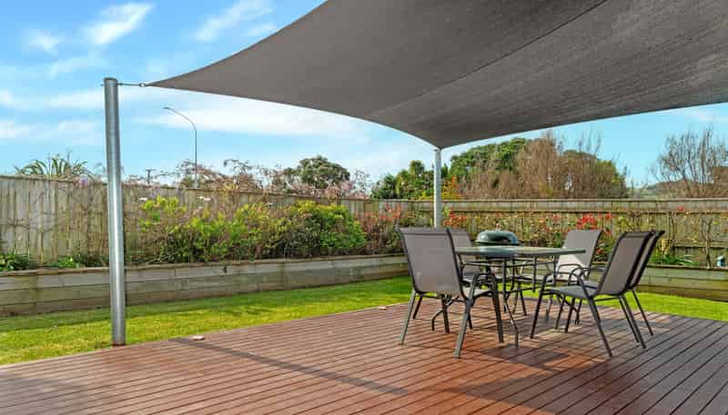 14 Tuamotu Park, Wainui