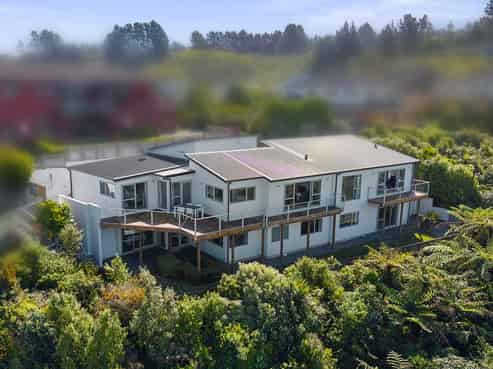 34 Arahiwi Grove, Tirohanga