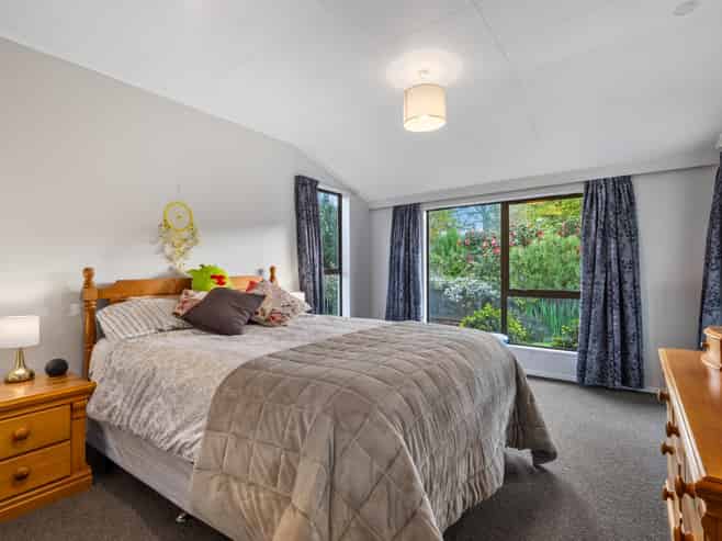 34 and 34A Lakings Road, Springlands