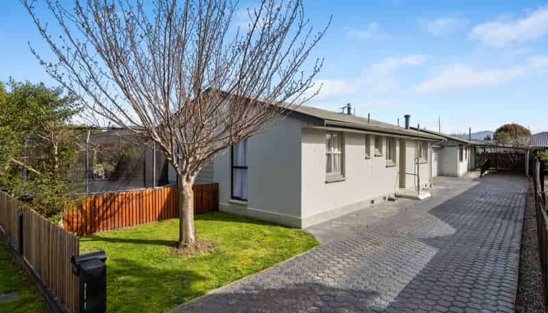 34 and 34A Lakings Road, Springlands
