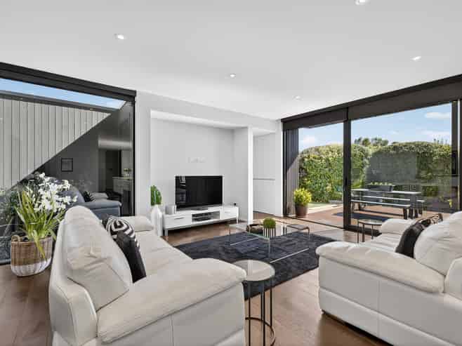 98 Major Hornbrook Road, Mount Pleasant