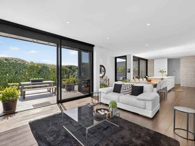 98 Major Hornbrook Road, Mount Pleasant
