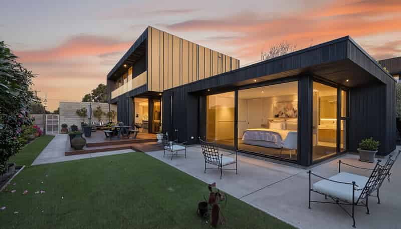 98 Major Hornbrook Road, Mount Pleasant