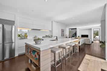 98 Major Hornbrook Road, Mount Pleasant