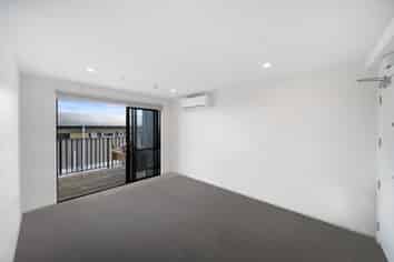 104/28C Eileen Newey Place, Henderson