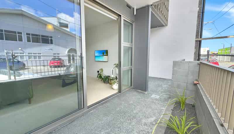 G10/2 Campbell Terrace, Petone