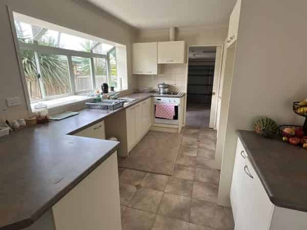 Auckland - Address withheld