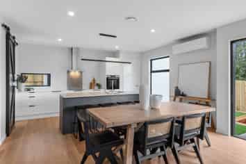 119 Garlands Road, Hillsborough