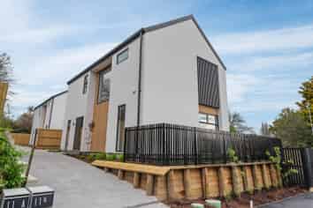 119 Garlands Road, Hillsborough