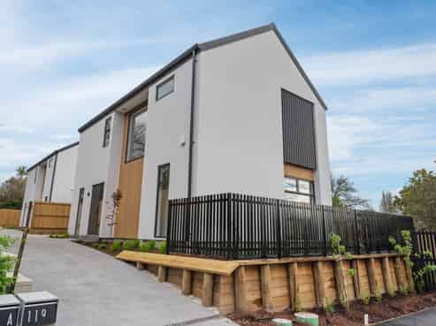 119 Garlands Road, Hillsborough