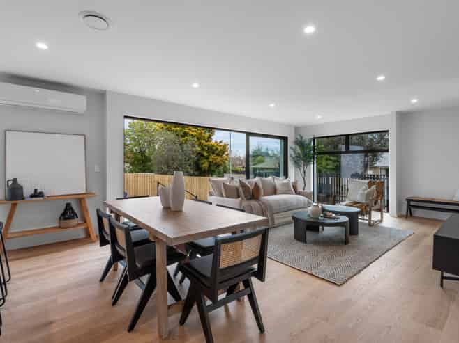 119 Garlands Road, Hillsborough