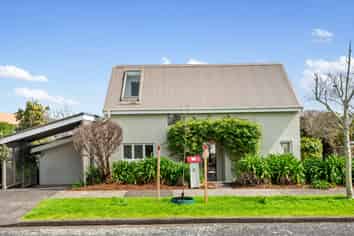 2A Seaforth Avenue, Mangere Bridge