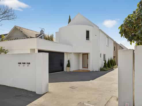 41 Carlton Mill Road, Merivale