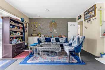2/10 Scott Road, Papatoetoe