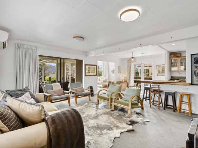 14 Kings Drive, Wanaka