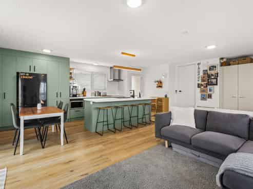 102 Tait Drive, Greenmeadows