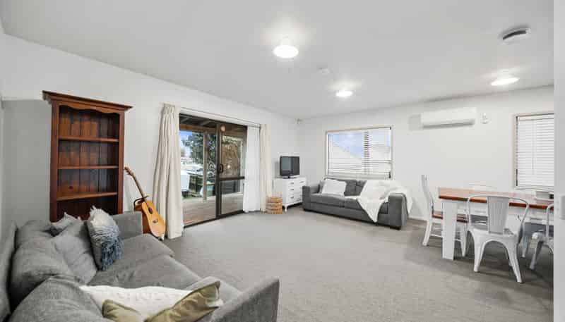 46 Hall Avenue, Mangere