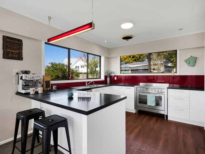323 Mangorei Road, Merrilands