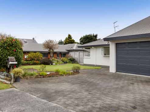 54 Karina Road, Merrilands