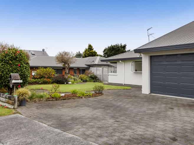 54 Karina Road, Merrilands