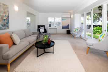 82 Prince Regent Drive, Half Moon Bay