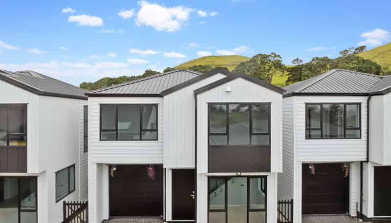 2/6 Pikitea Road, Mangere Bridge